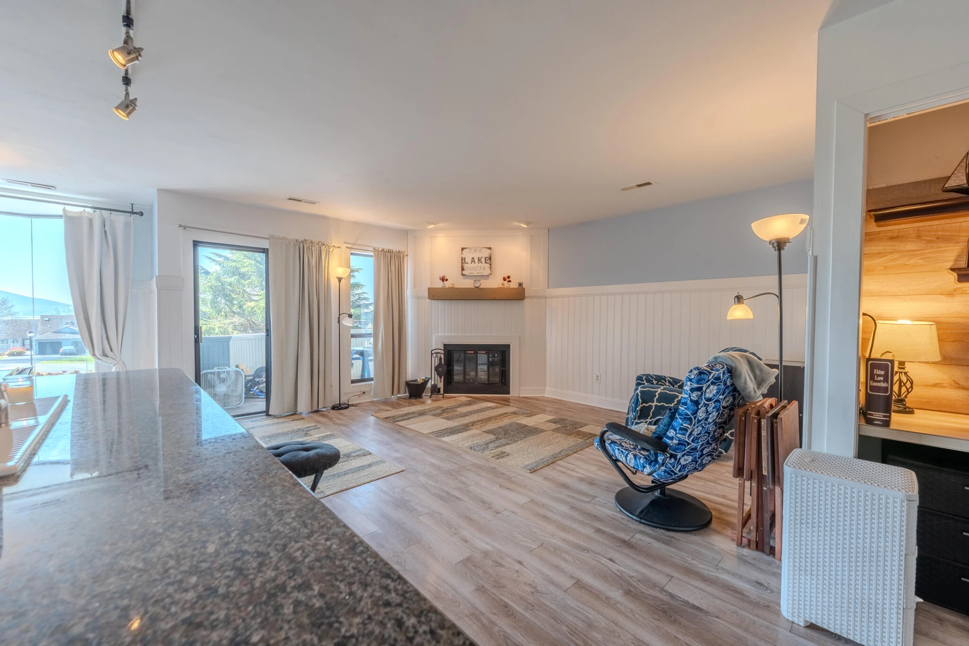 25 Clubhouse Towers CIR #UNIT 707 - Photo 10