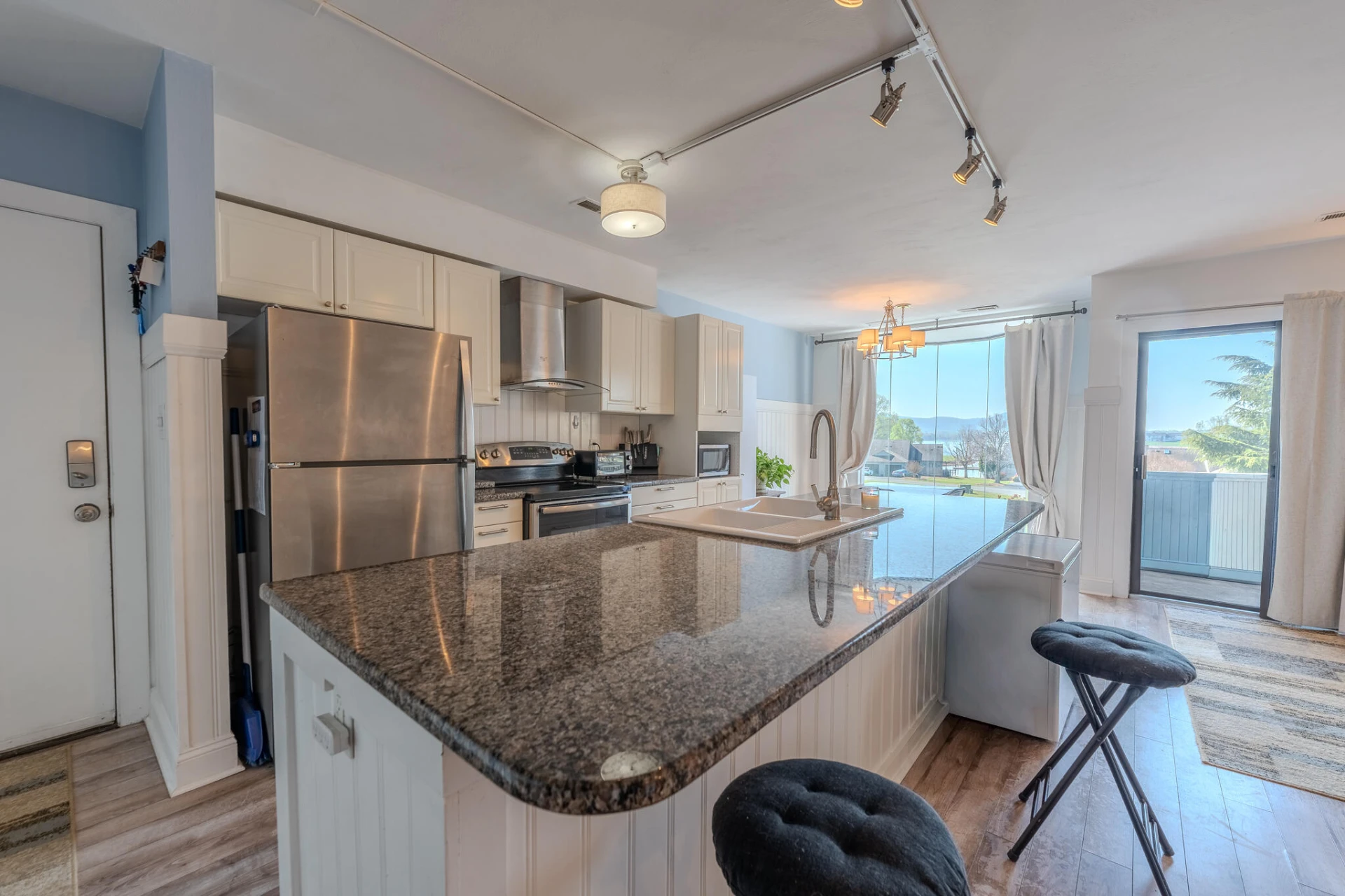 25 Clubhouse Towers CIR #UNIT 707 - Photo 20