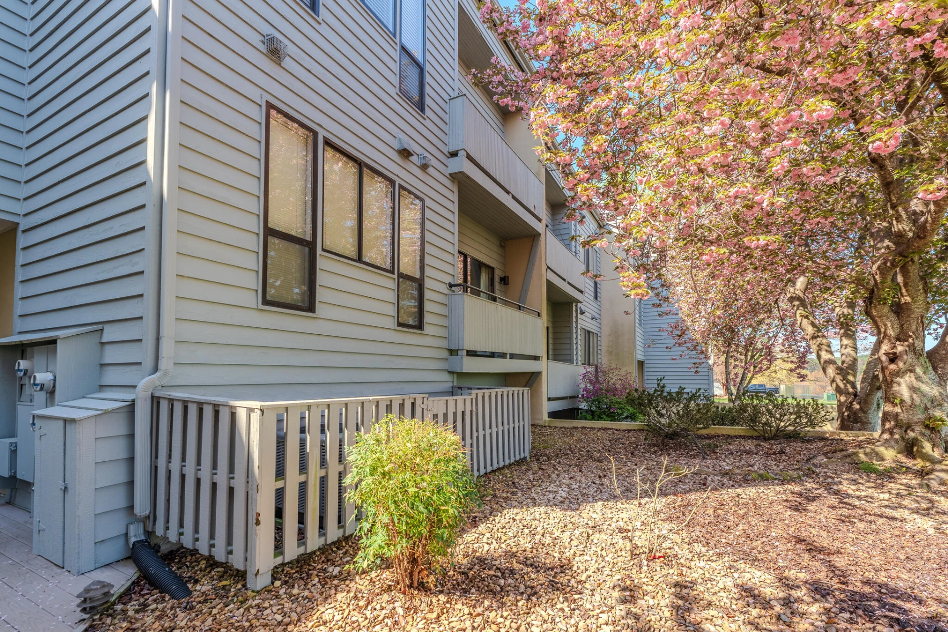25 Clubhouse Towers CIR #UNIT 707 - Photo 4