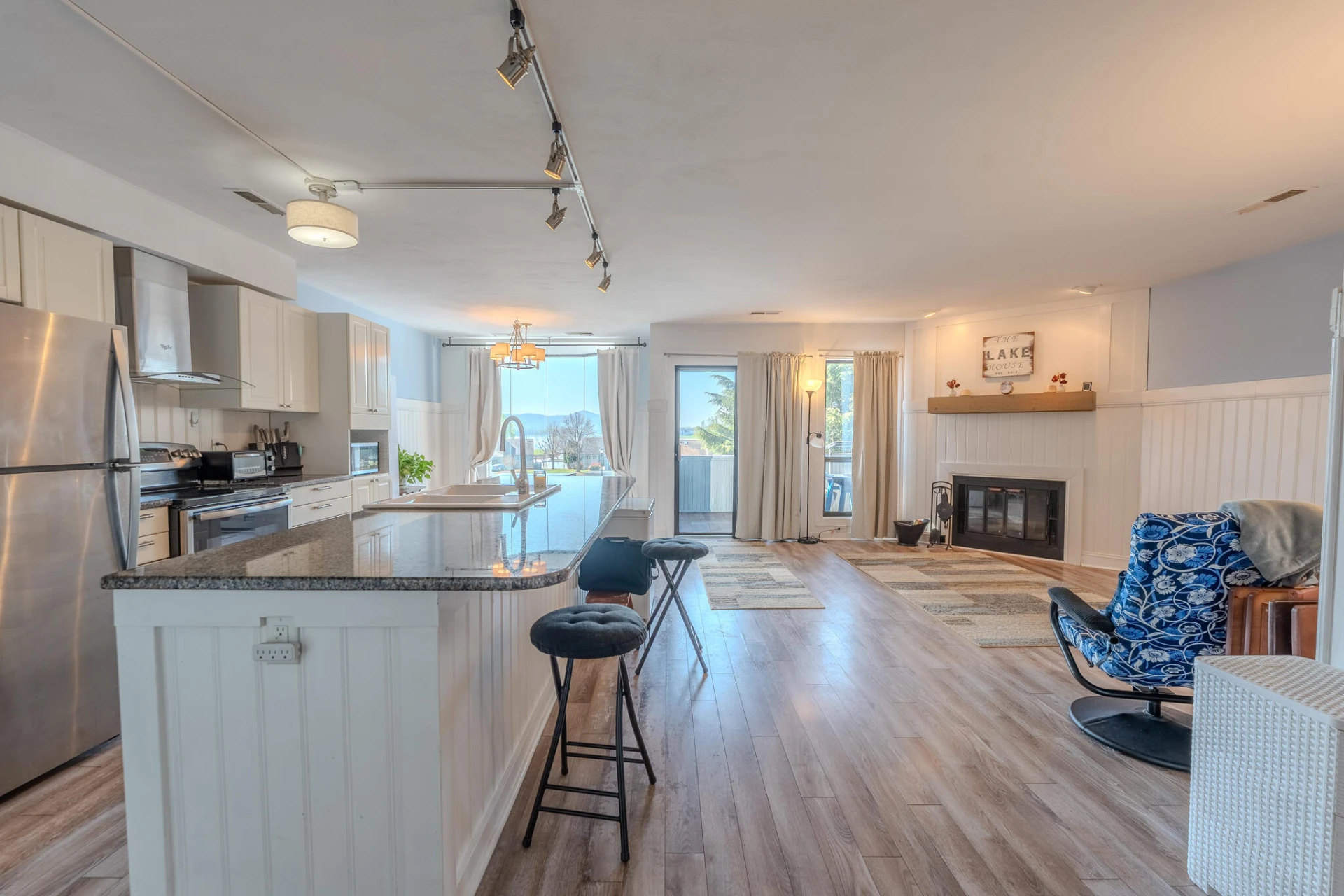 25 Clubhouse Towers CIR #UNIT 707 - Photo 9