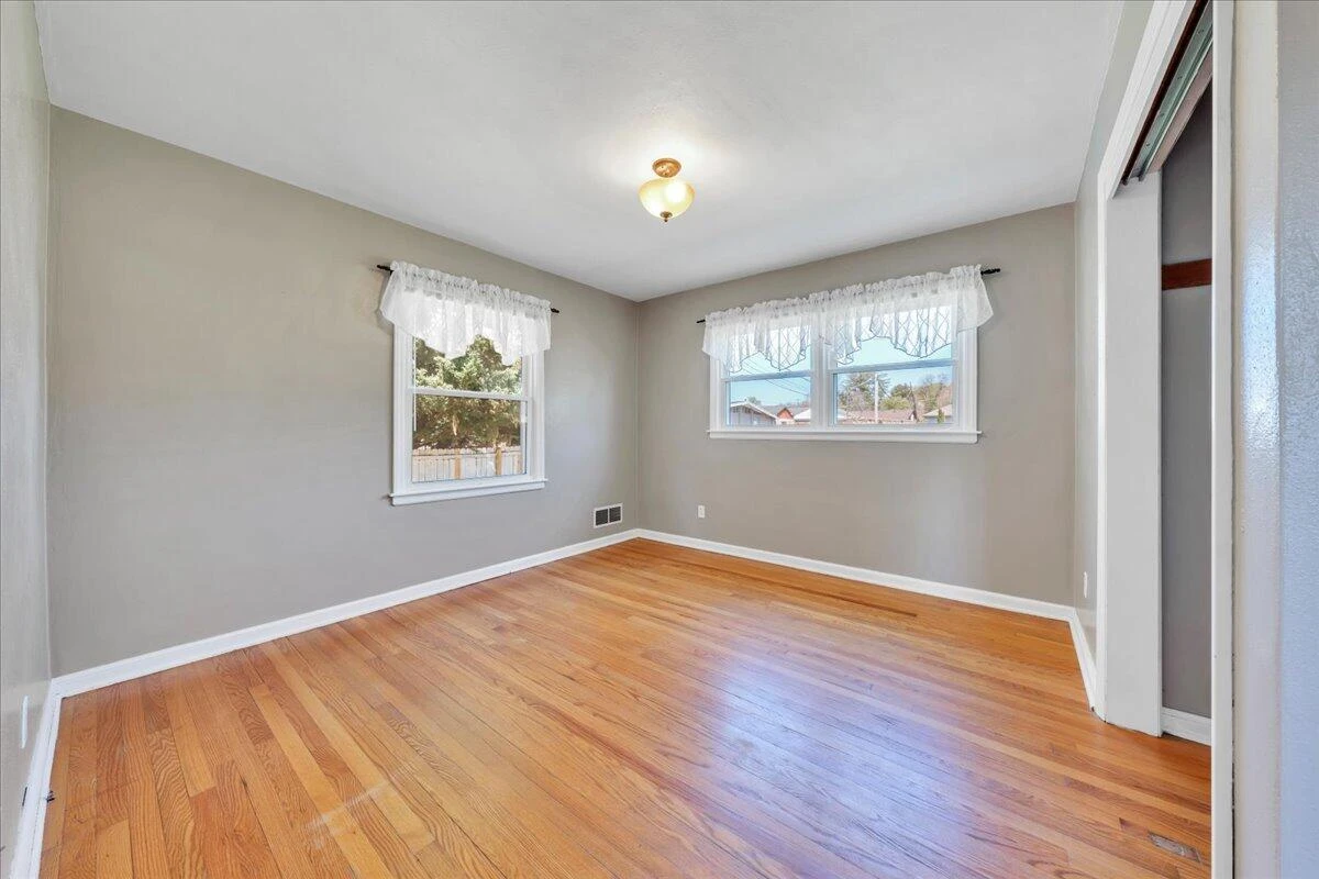 3717 Thompsons LN - Photo 18