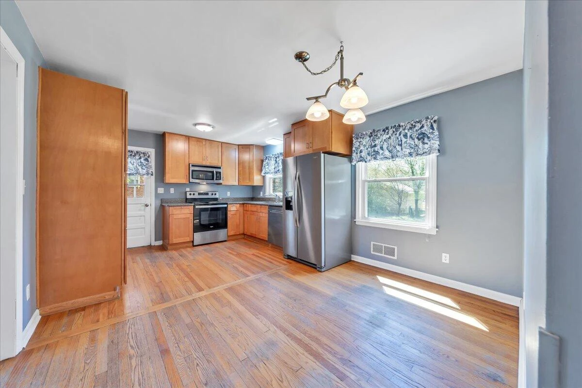 3717 Thompsons LN - Photo 8