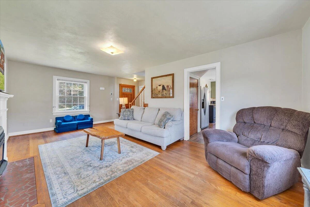 10388 Bent Mountain RD - Photo 12