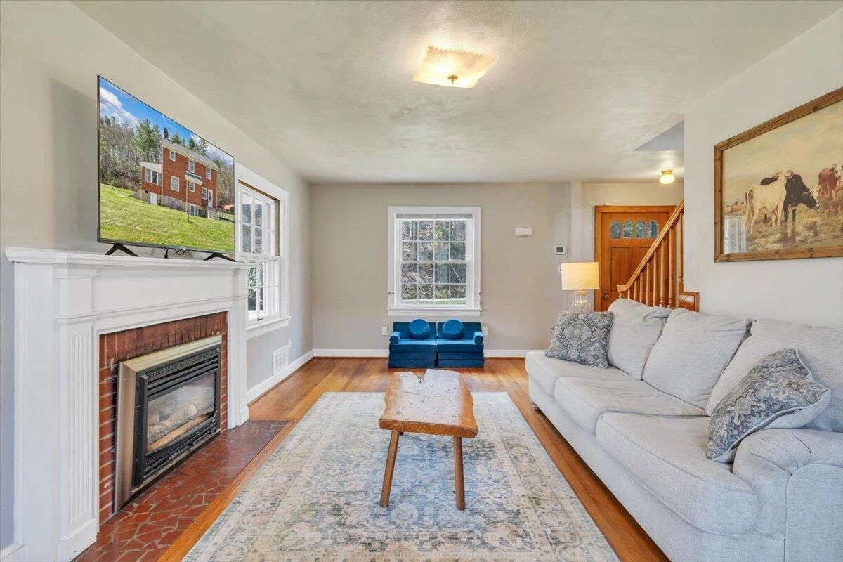 10388 Bent Mountain RD - Photo 13