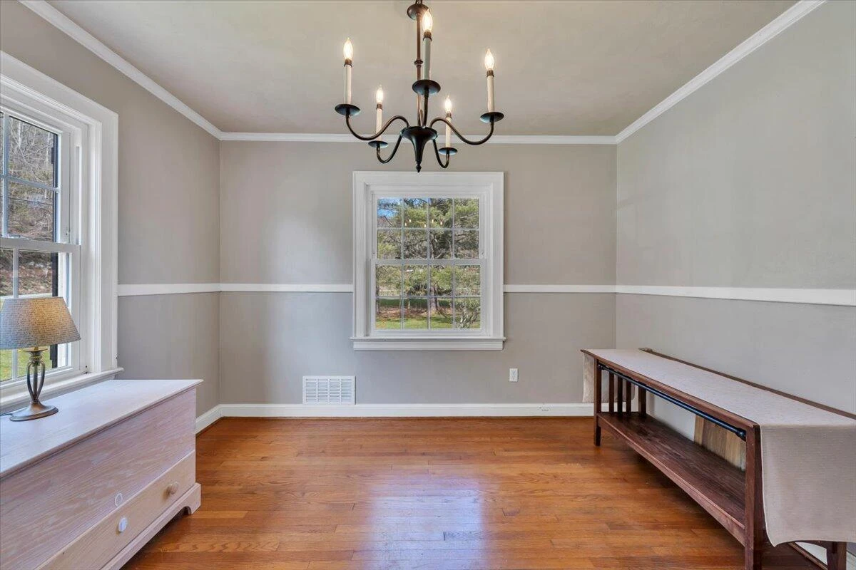 10388 Bent Mountain RD - Photo 18