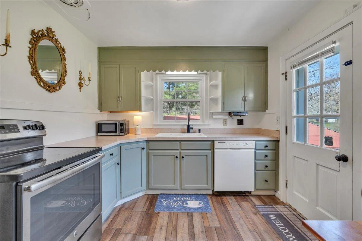 10388 Bent Mountain RD - Photo 25