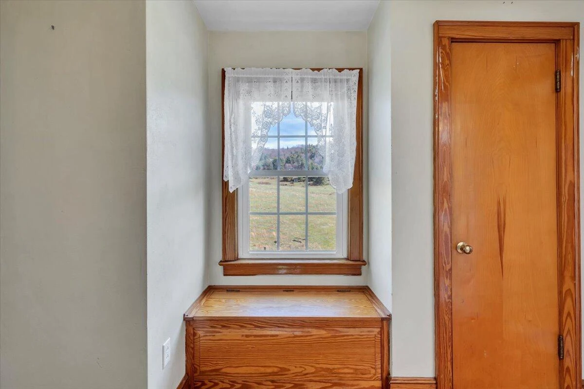 10388 Bent Mountain RD - Photo 29