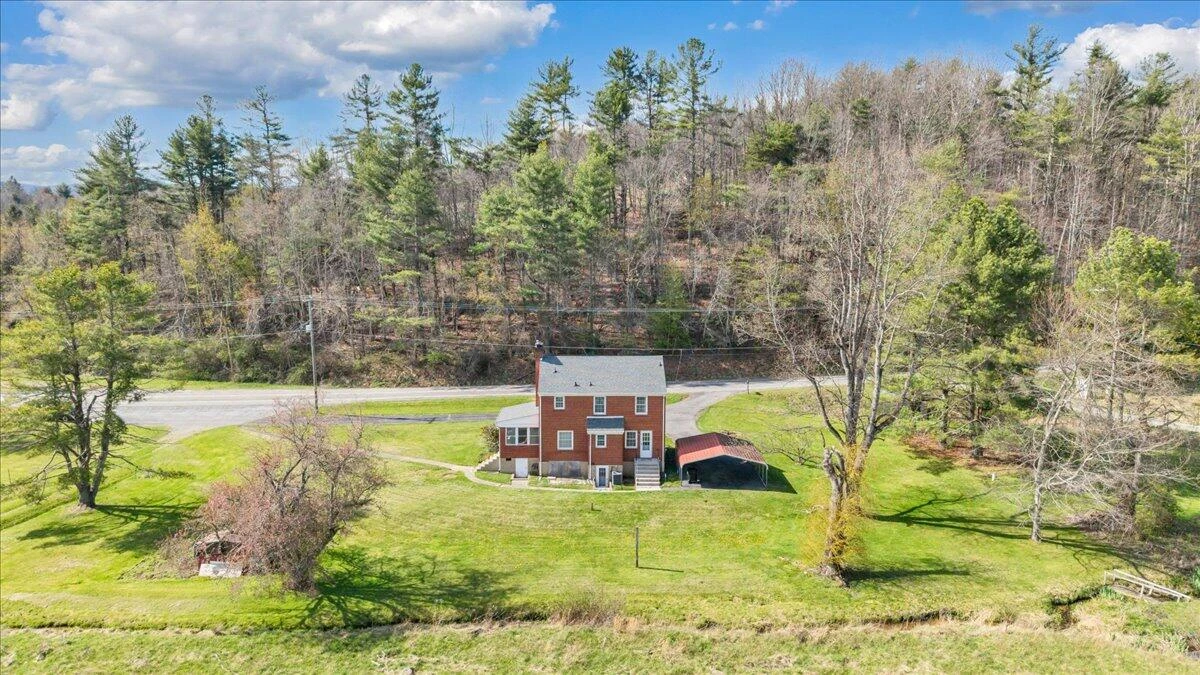 10388 Bent Mountain RD - Photo 3