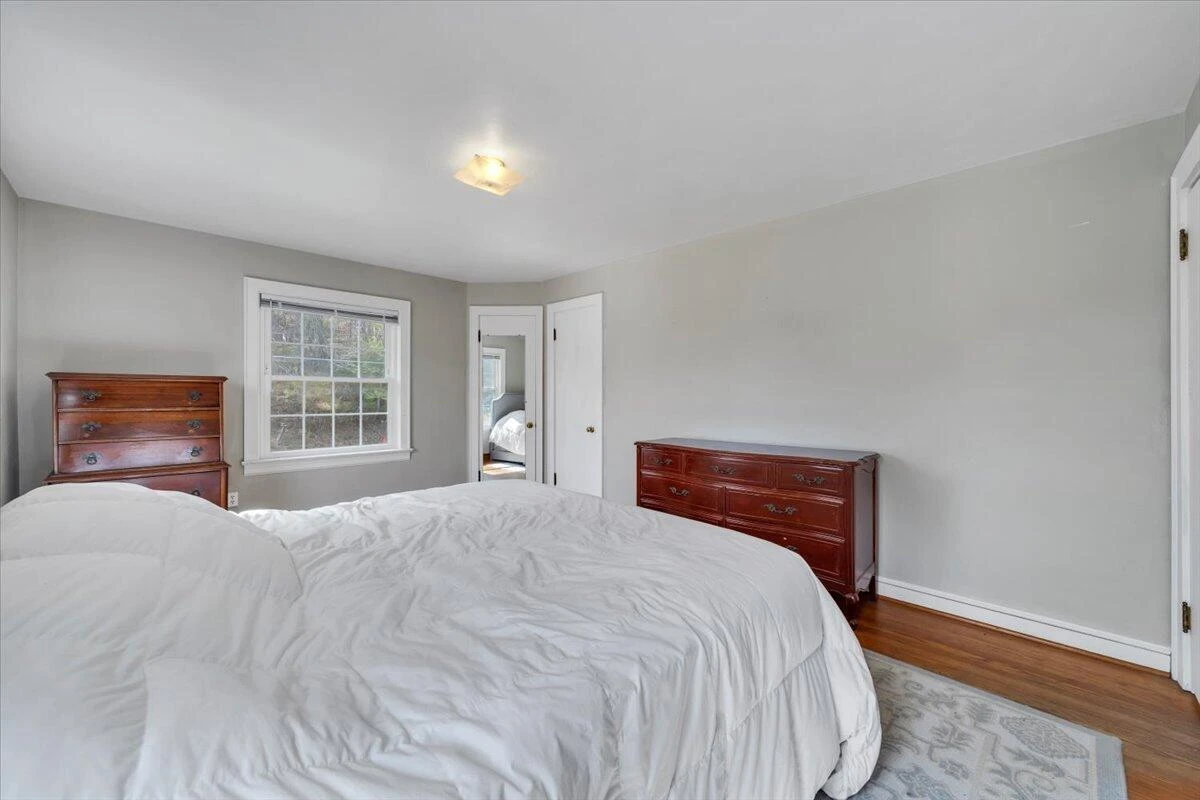 10388 Bent Mountain RD - Photo 31