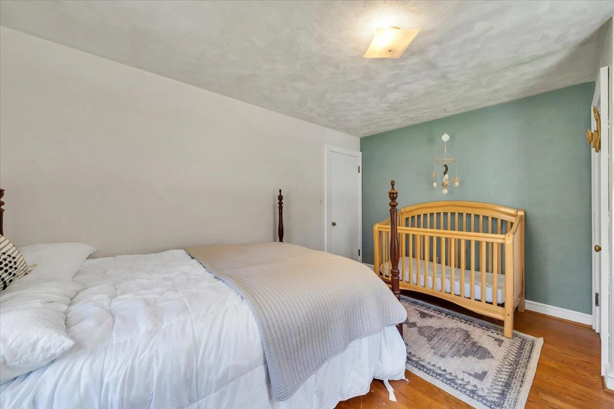 10388 Bent Mountain RD - Photo 34