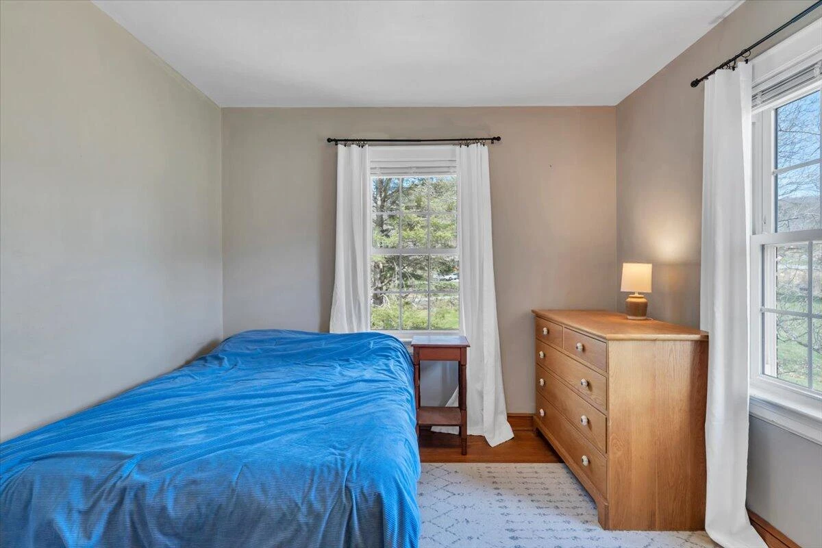 10388 Bent Mountain RD - Photo 35