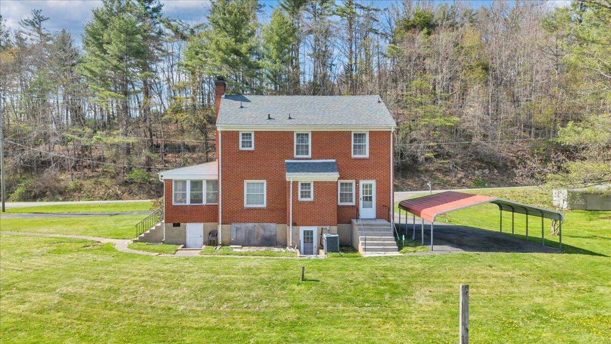 10388 Bent Mountain RD - Photo 4
