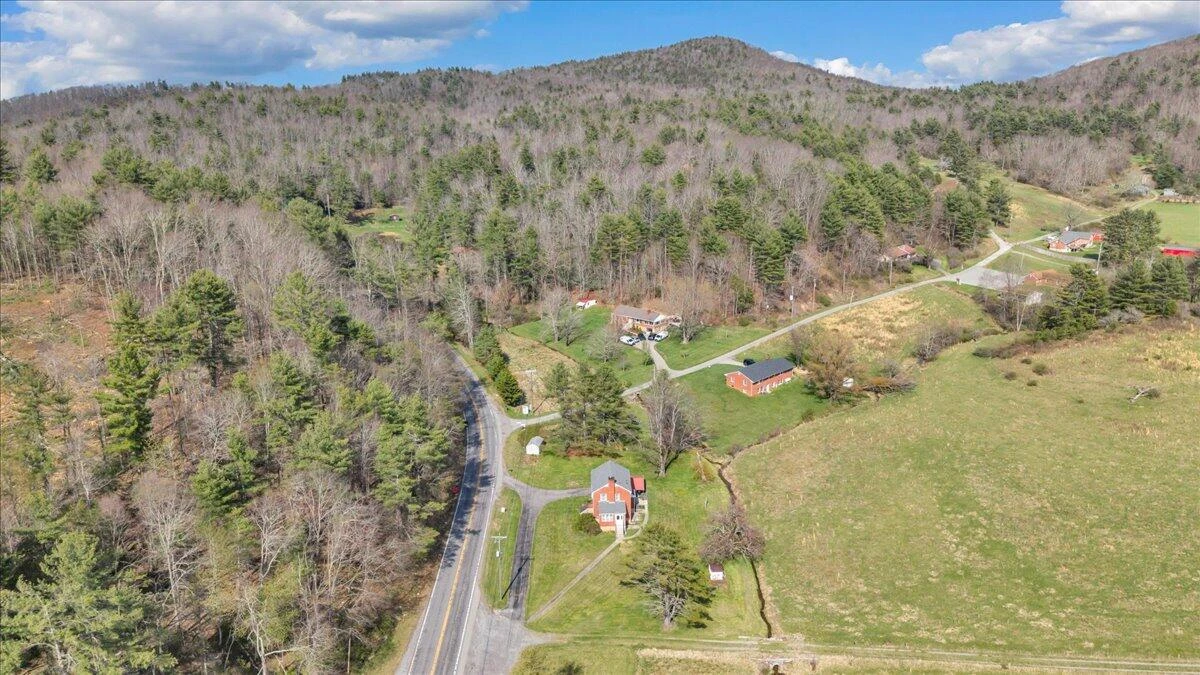 10388 Bent Mountain RD - Photo 57