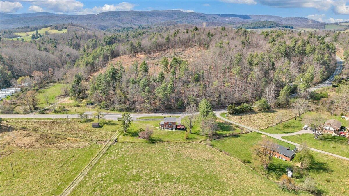 10388 Bent Mountain RD - Photo 62