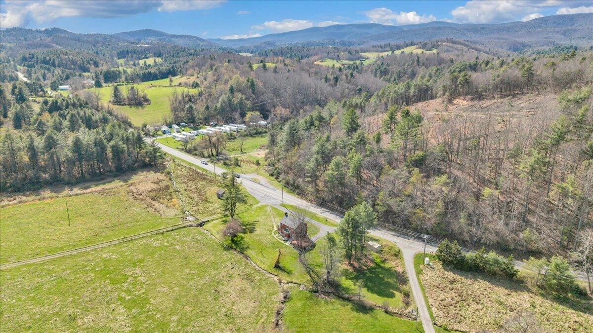 10388 Bent Mountain RD - Photo 63