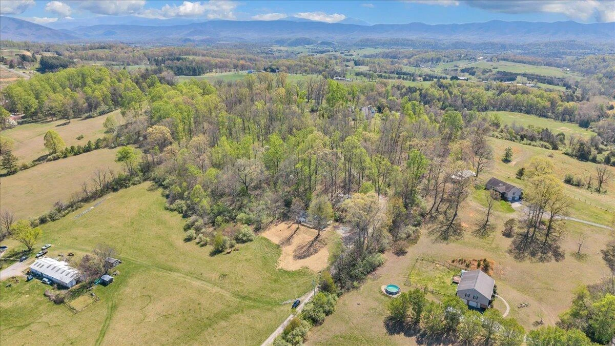 85 Little Paws LN - Photo 44