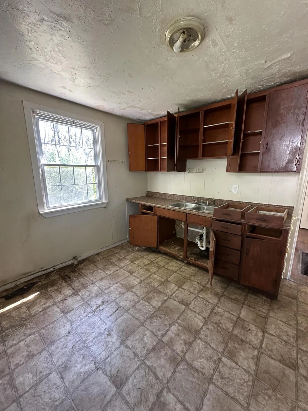 1315 Dudley ST NW - Photo 5