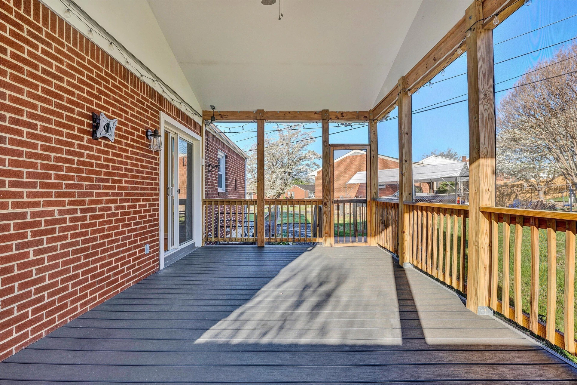 334 Lynn Haven CIR - Photo 15