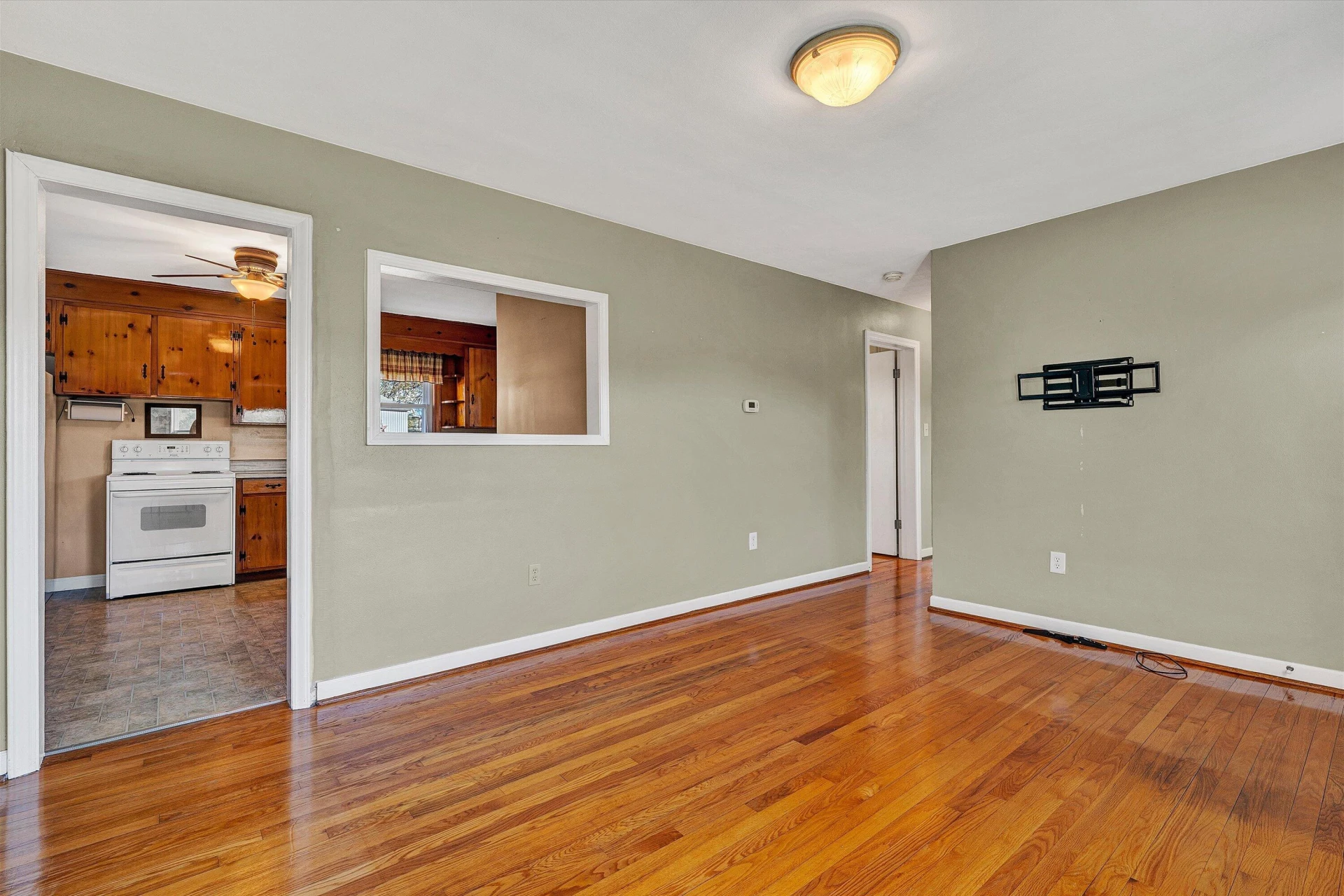 334 Lynn Haven CIR - Photo 7