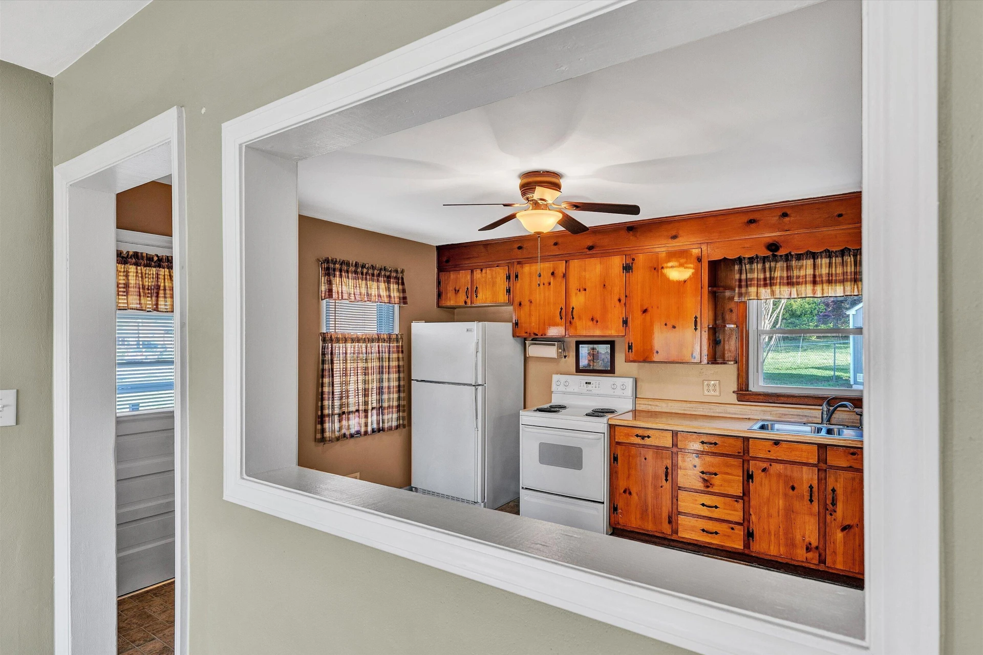 334 Lynn Haven CIR - Photo 8
