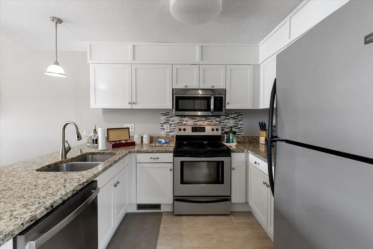1206 Nature LN - Photo 18