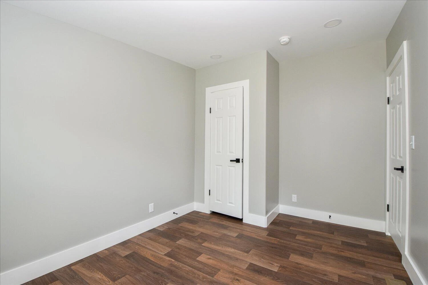 1176 Greenhill CT - Photo 19