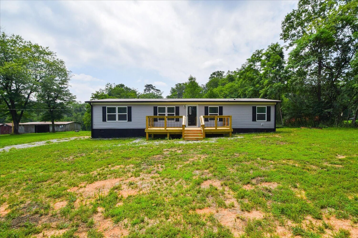 1176 Greenhill CT - Photo 2