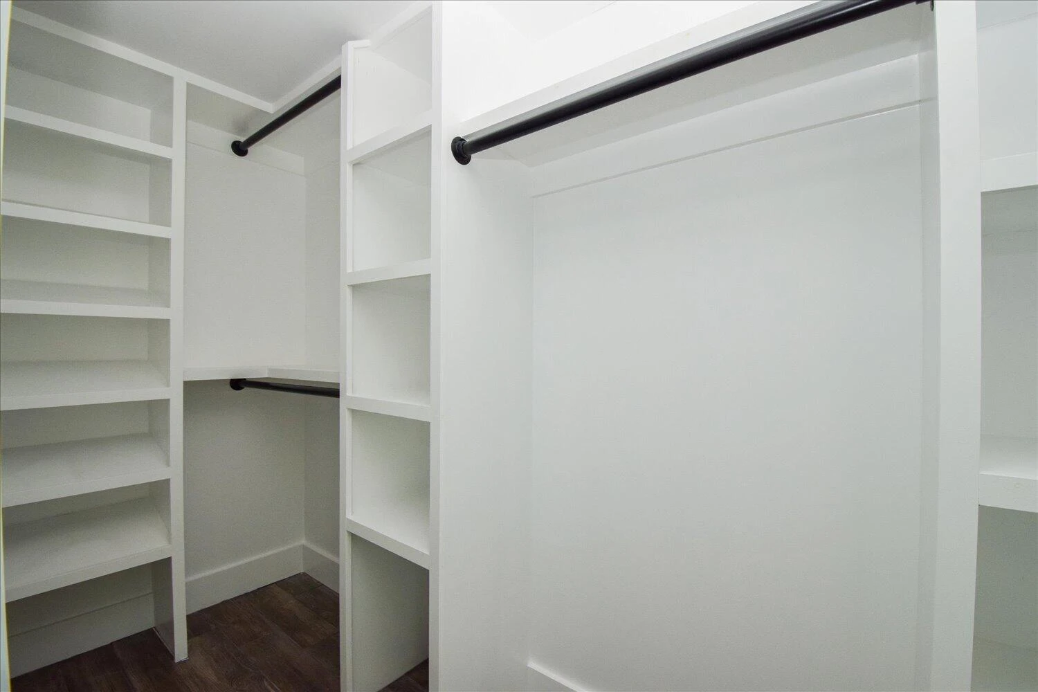 1176 Greenhill CT - Photo 6