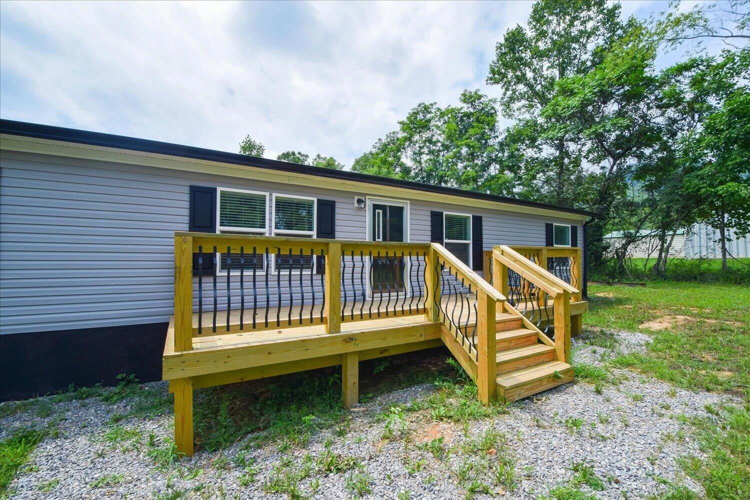 1176 Greenhill CT - Photo 8