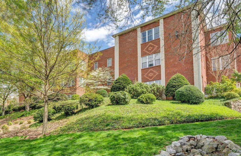2208 Jefferson ST SE #210