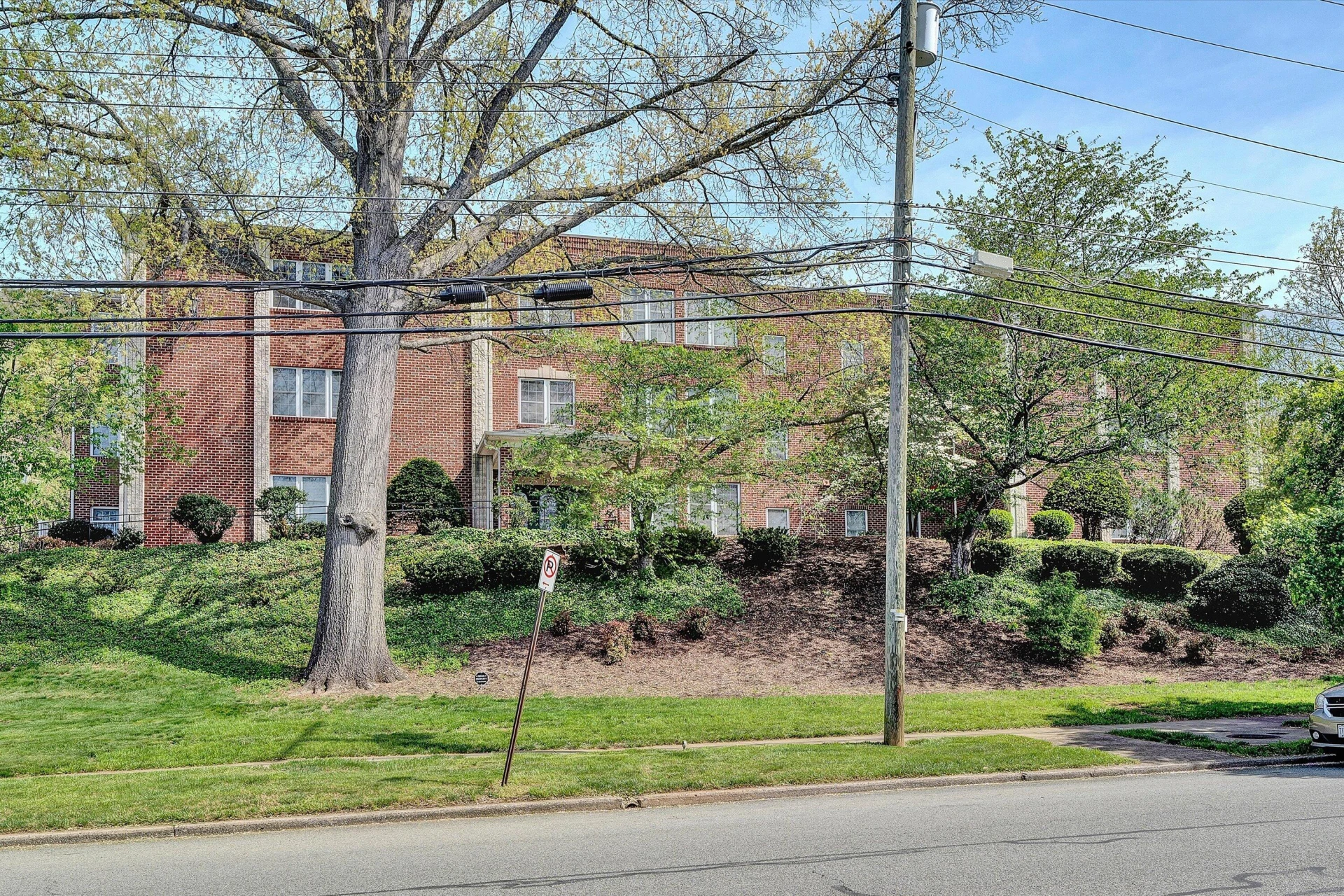 2208 Jefferson ST SE #210 - Photo 3