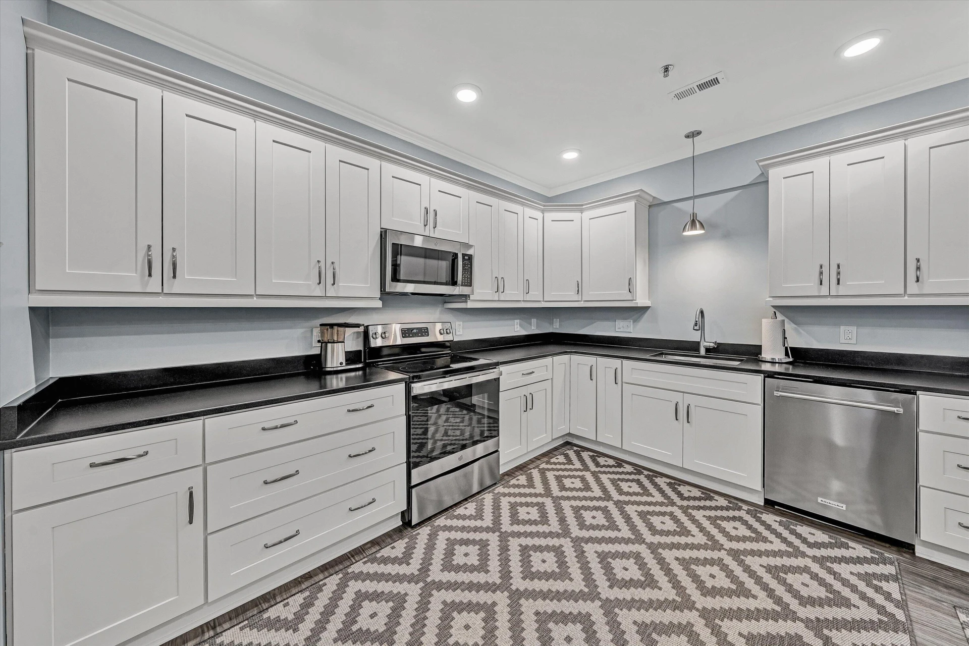 2208 Jefferson ST SE #210 - Photo 12