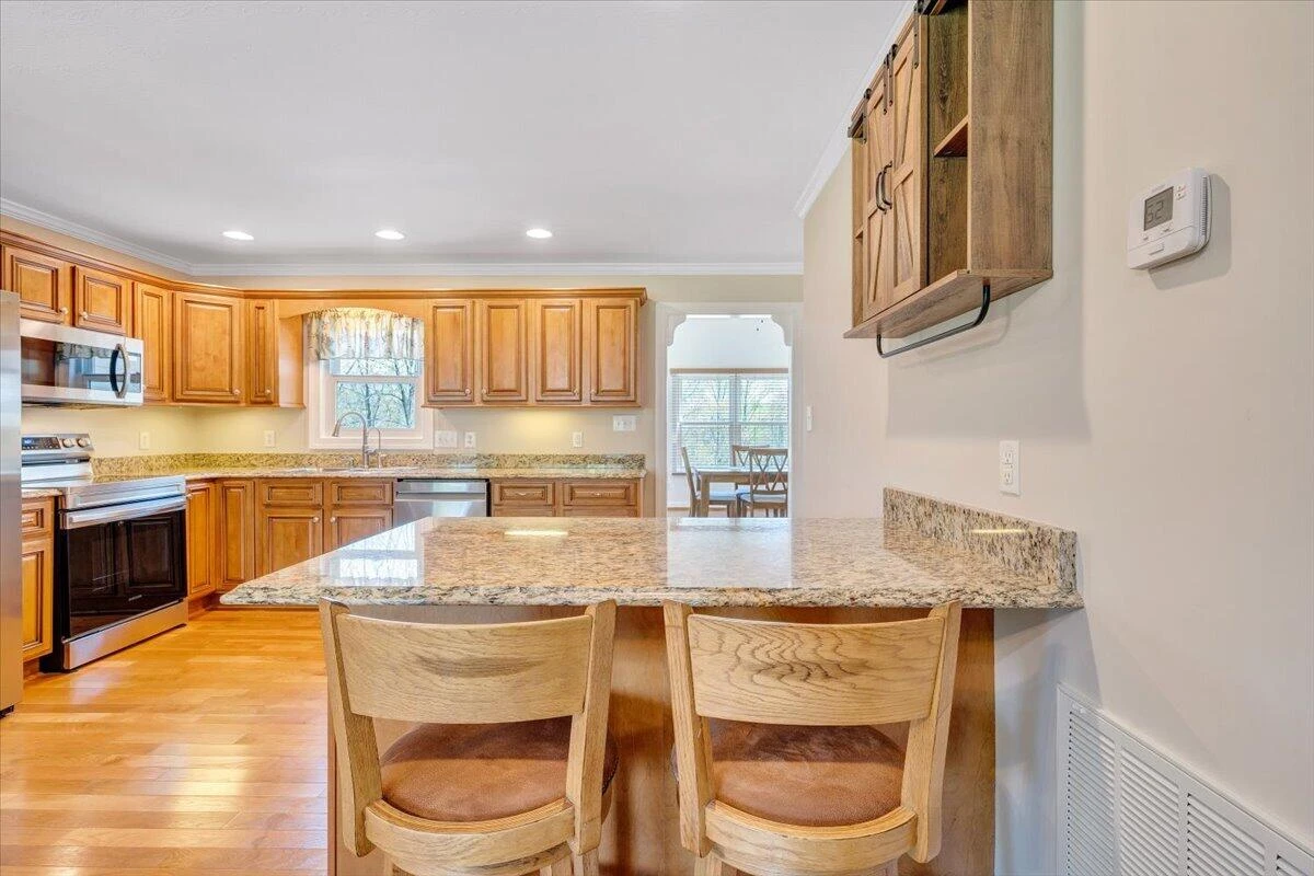 462 GILFORD RD - Photo 11
