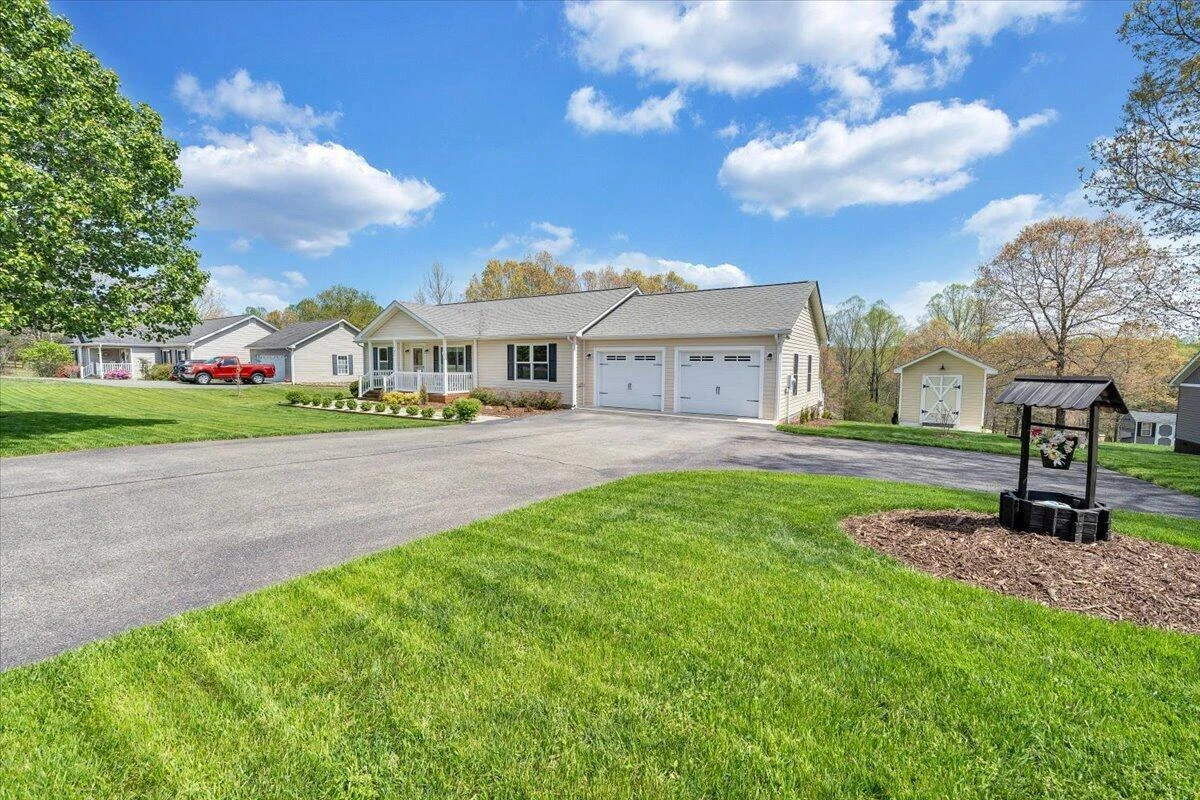 462 GILFORD RD - Photo 52