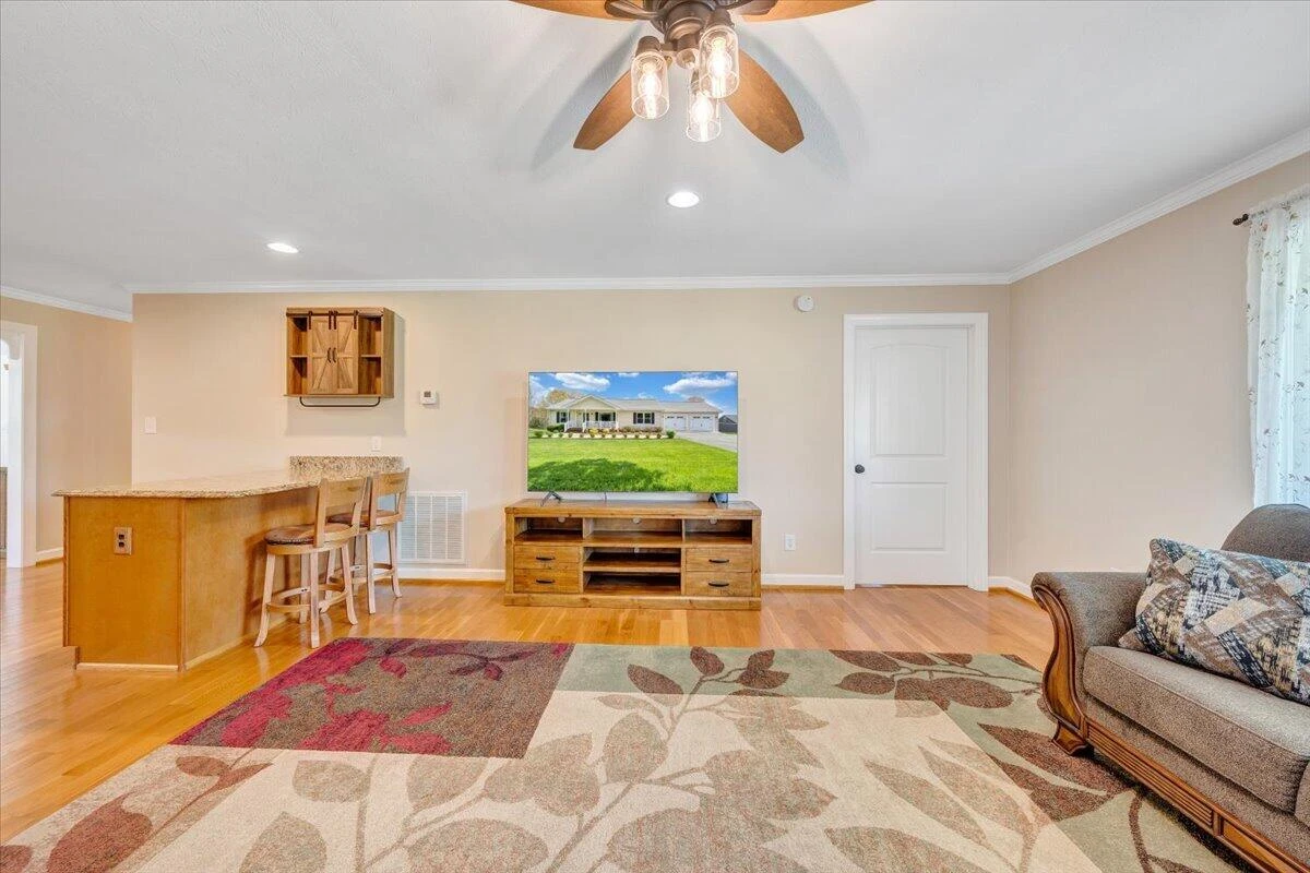 462 GILFORD RD - Photo 7