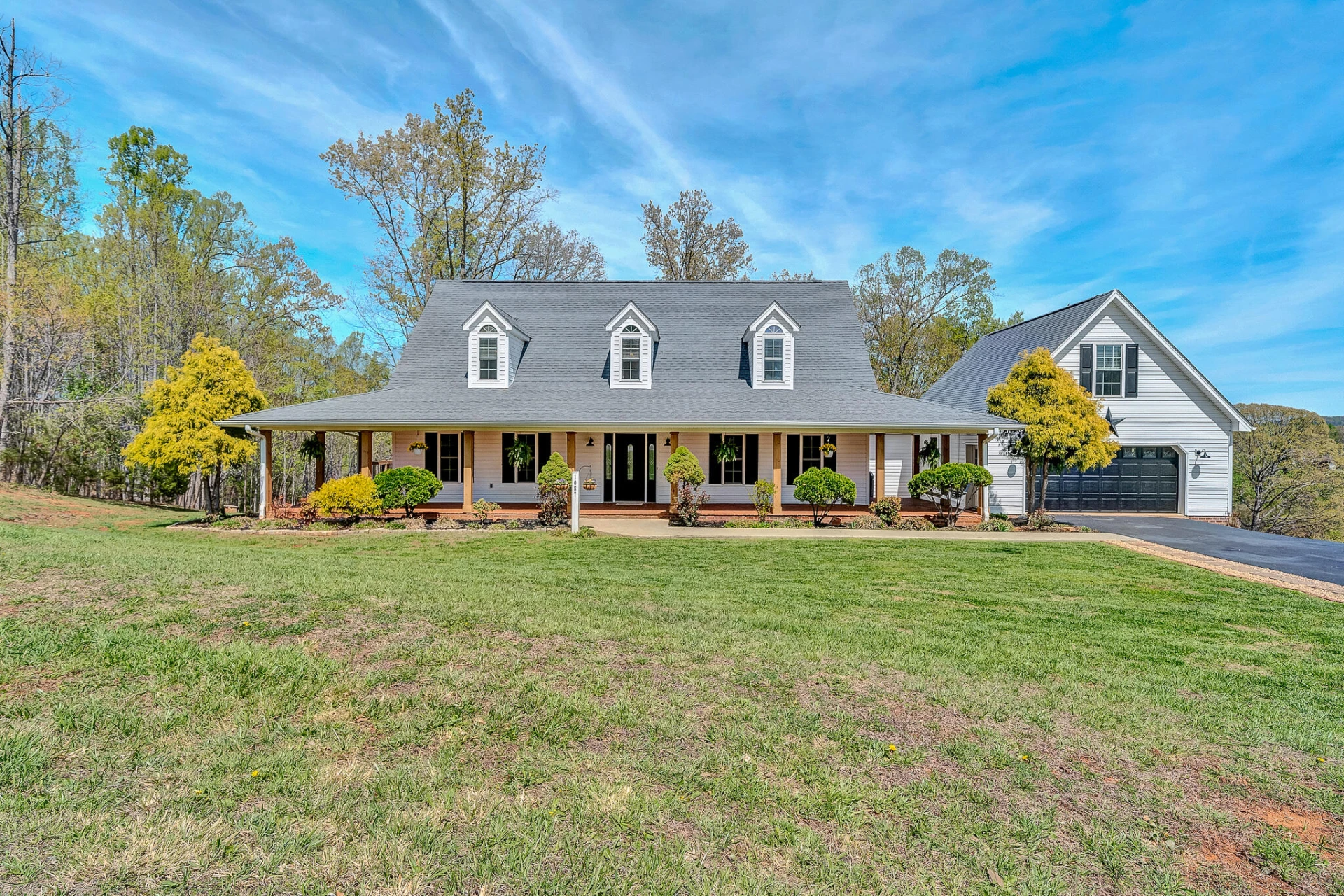 1087 Strawberry Hill CT