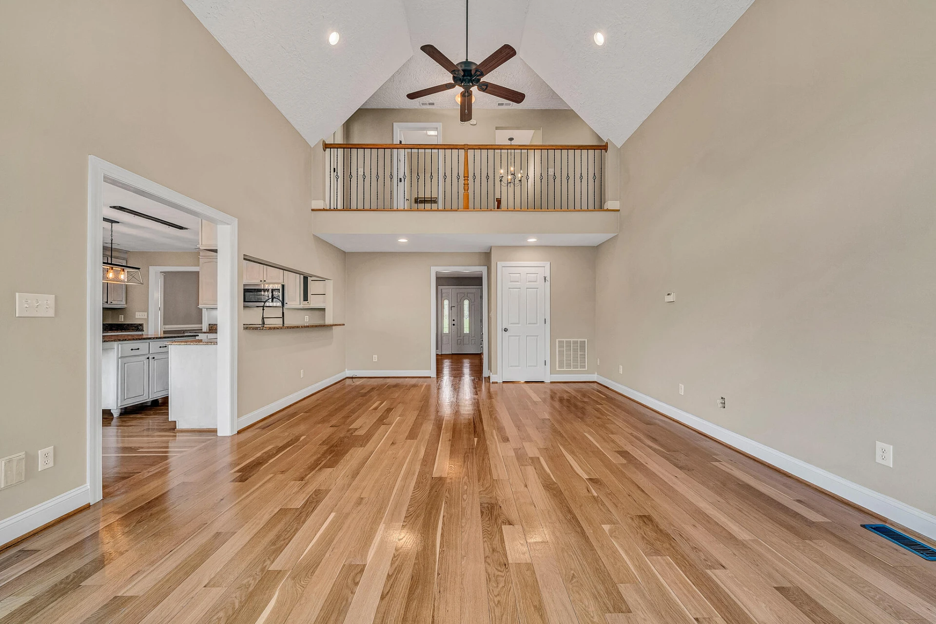 1087 Strawberry Hill CT - Photo 10