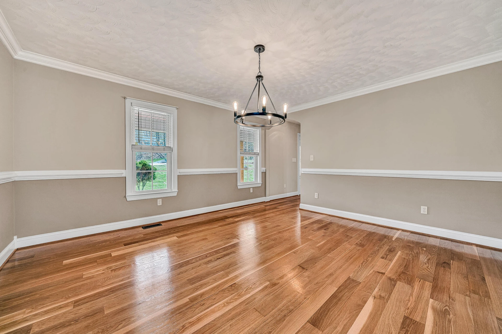 1087 Strawberry Hill CT - Photo 12