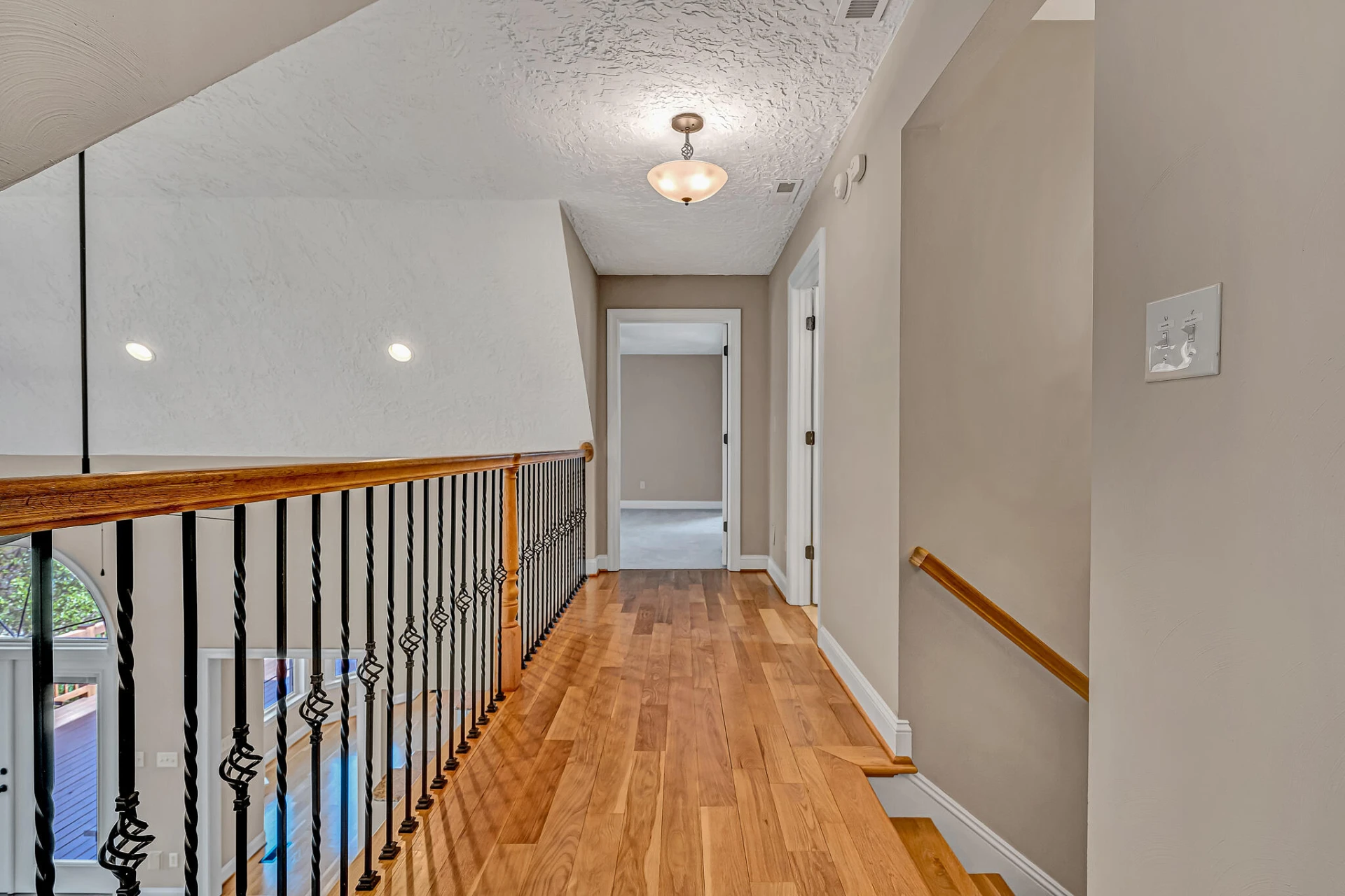 1087 Strawberry Hill CT - Photo 27