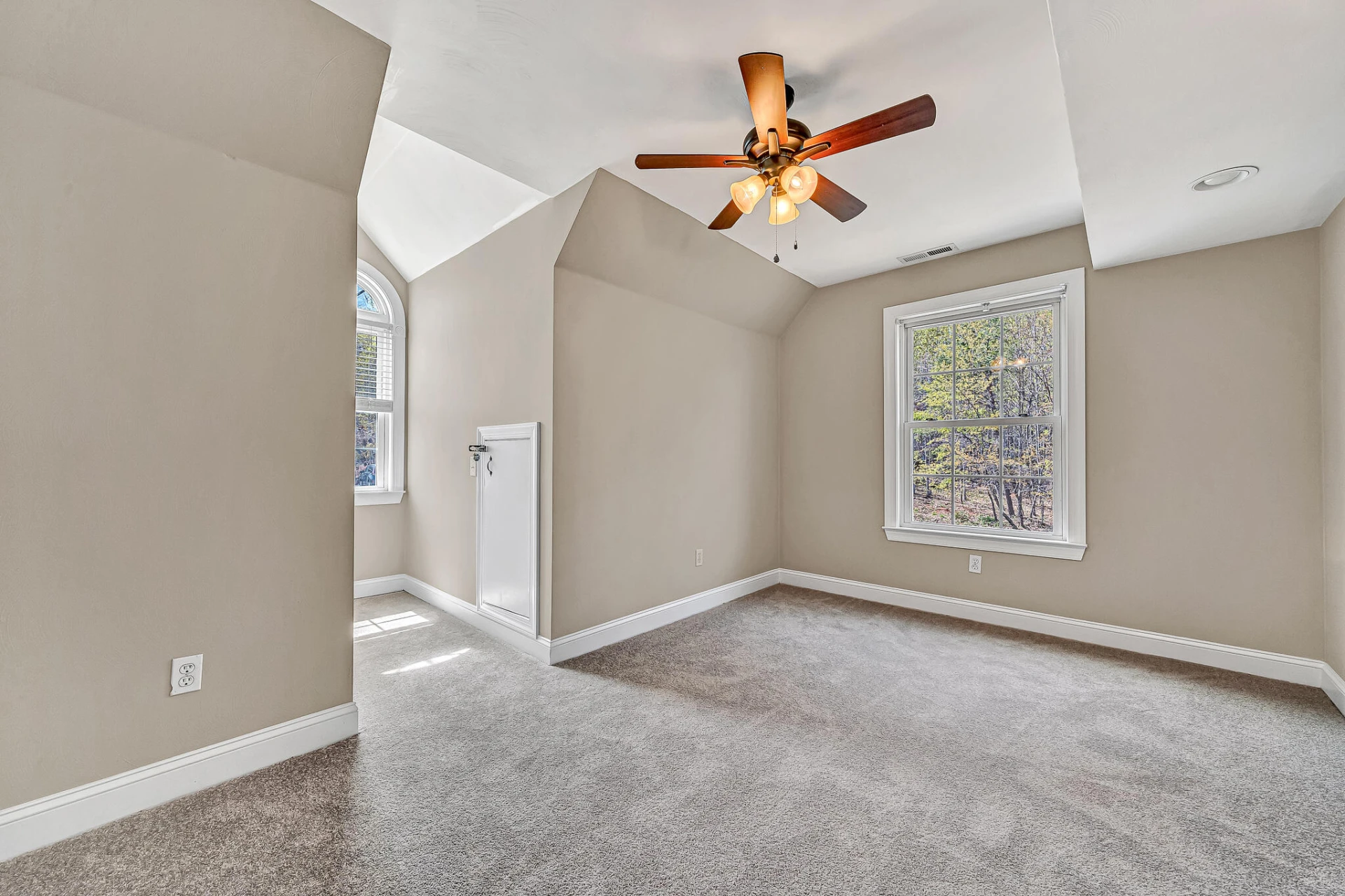 1087 Strawberry Hill CT - Photo 35