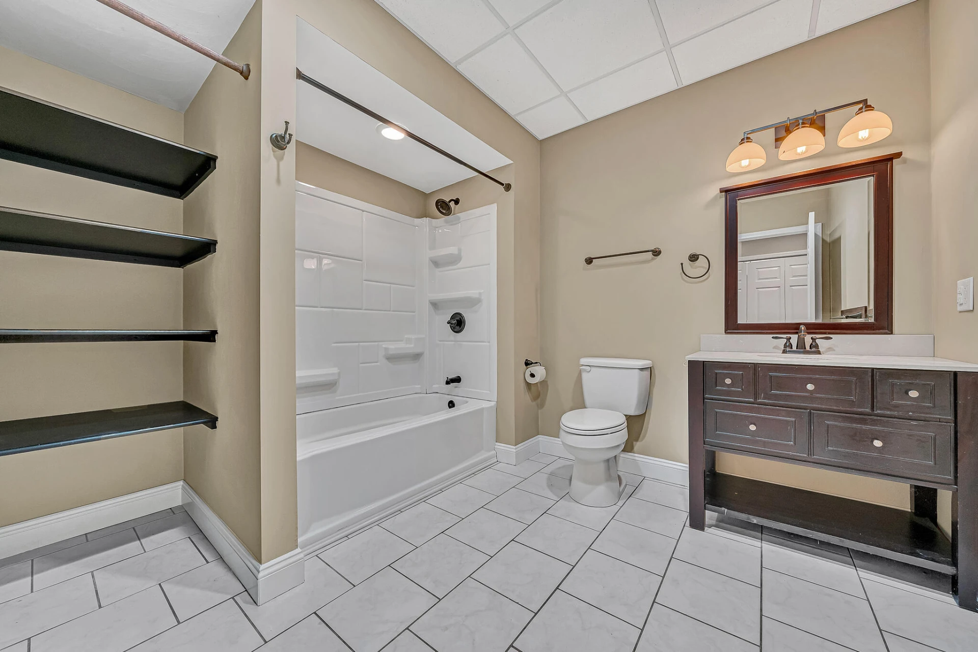 1087 Strawberry Hill CT - Photo 39