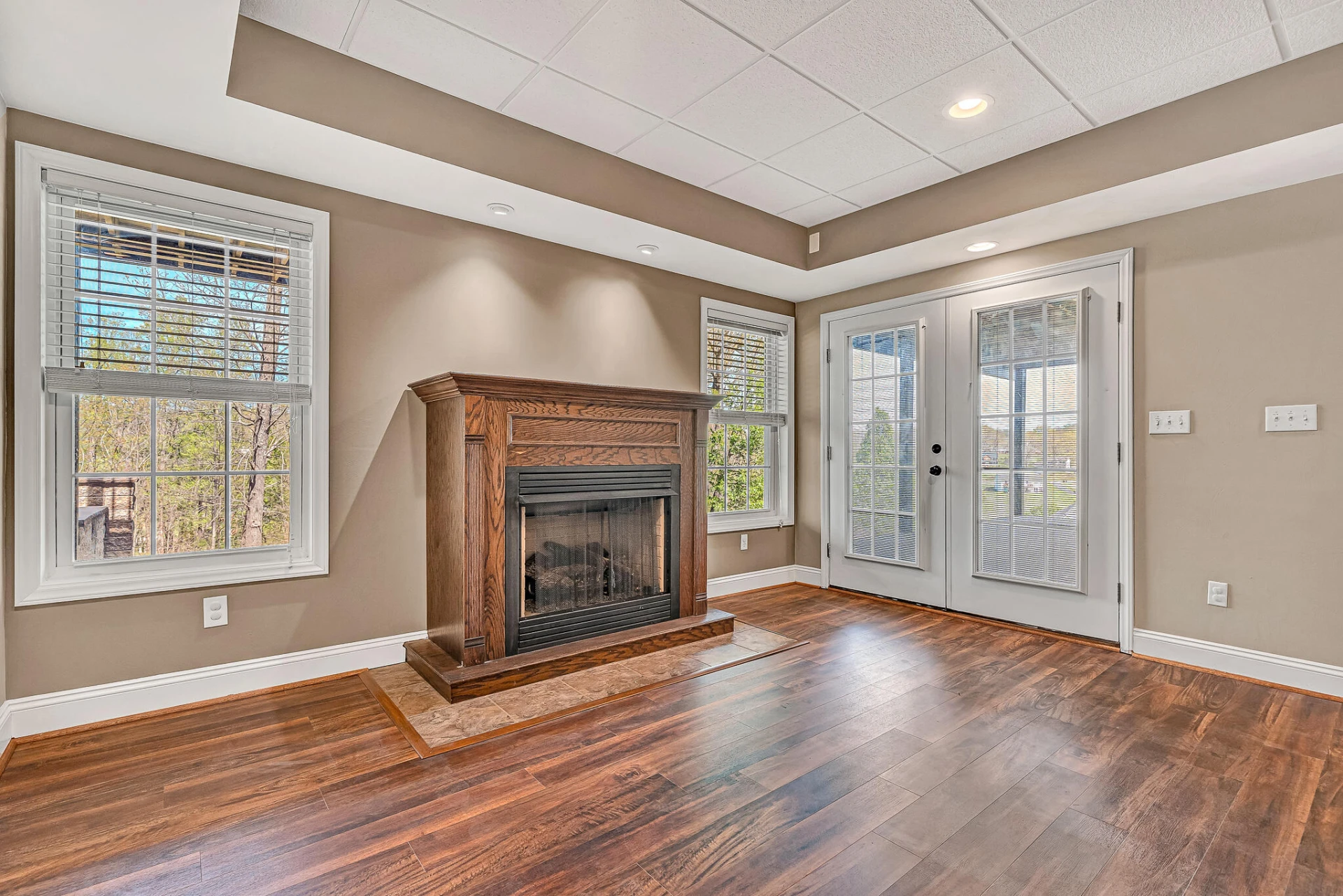 1087 Strawberry Hill CT - Photo 45