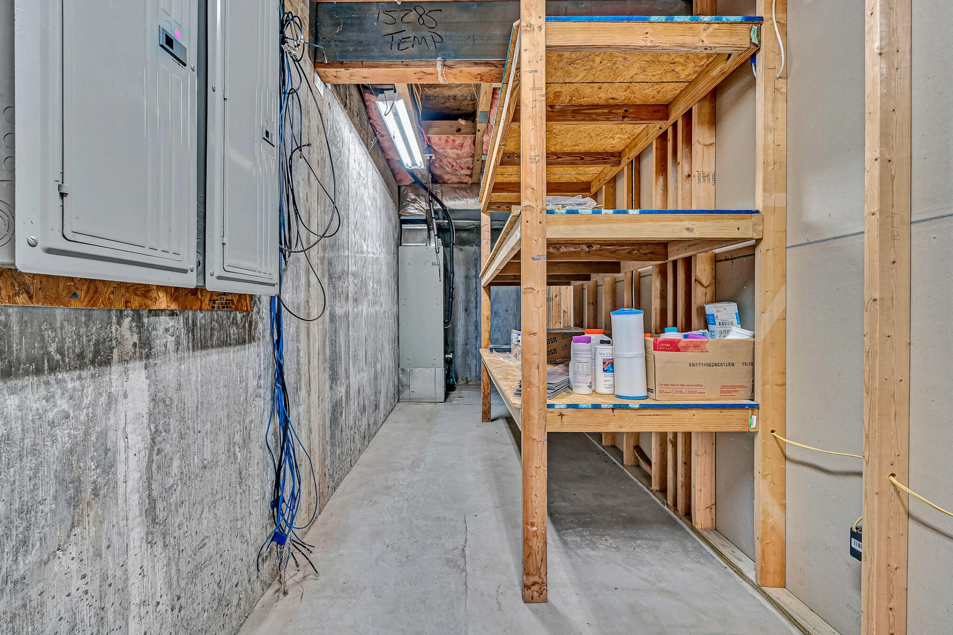 1087 Strawberry Hill CT - Photo 49