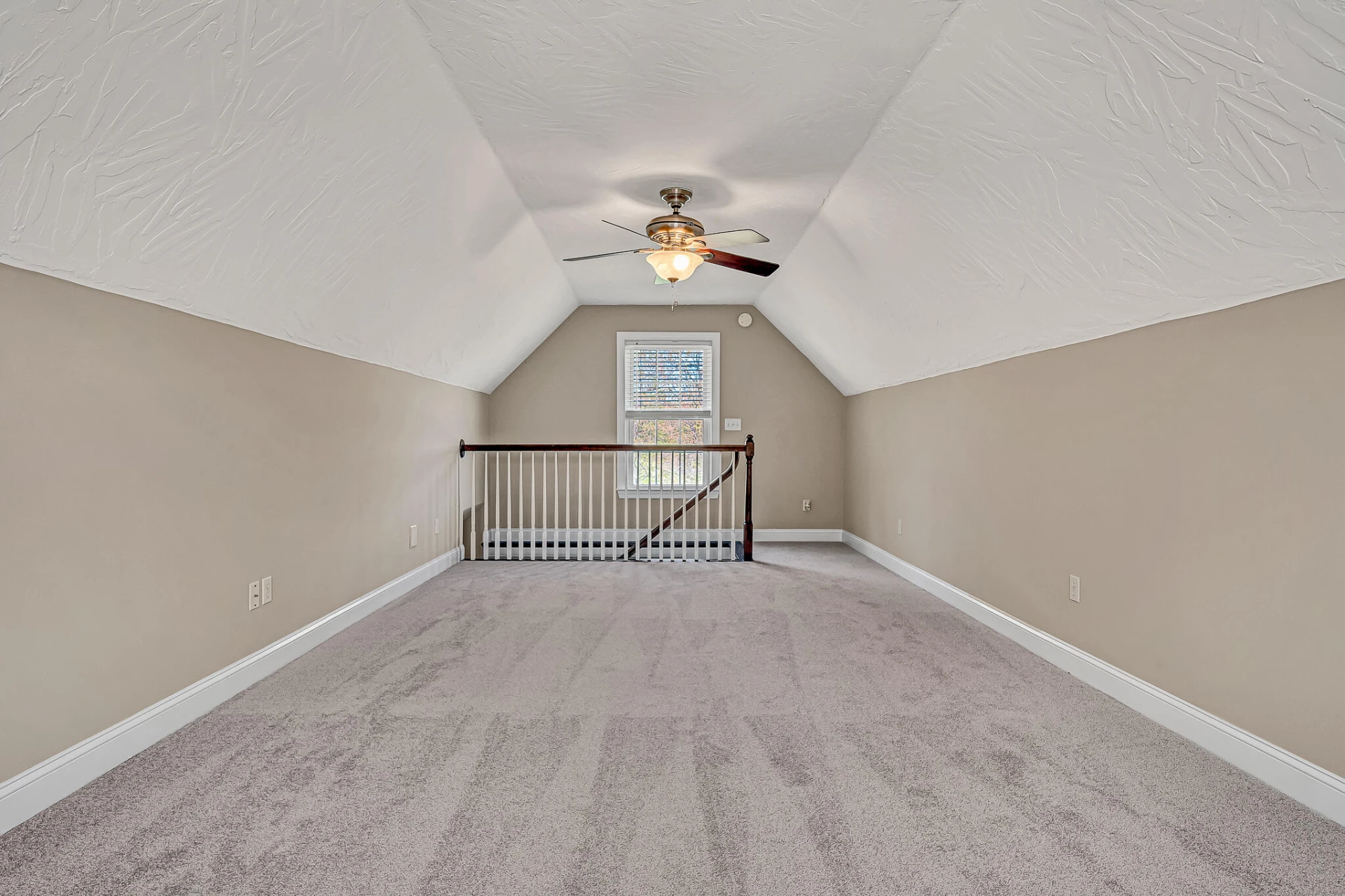 1087 Strawberry Hill CT - Photo 55