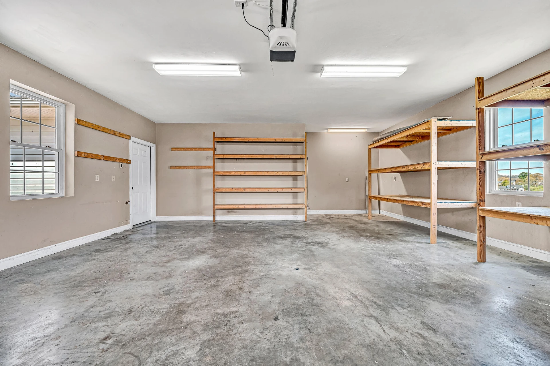 1087 Strawberry Hill CT - Photo 57