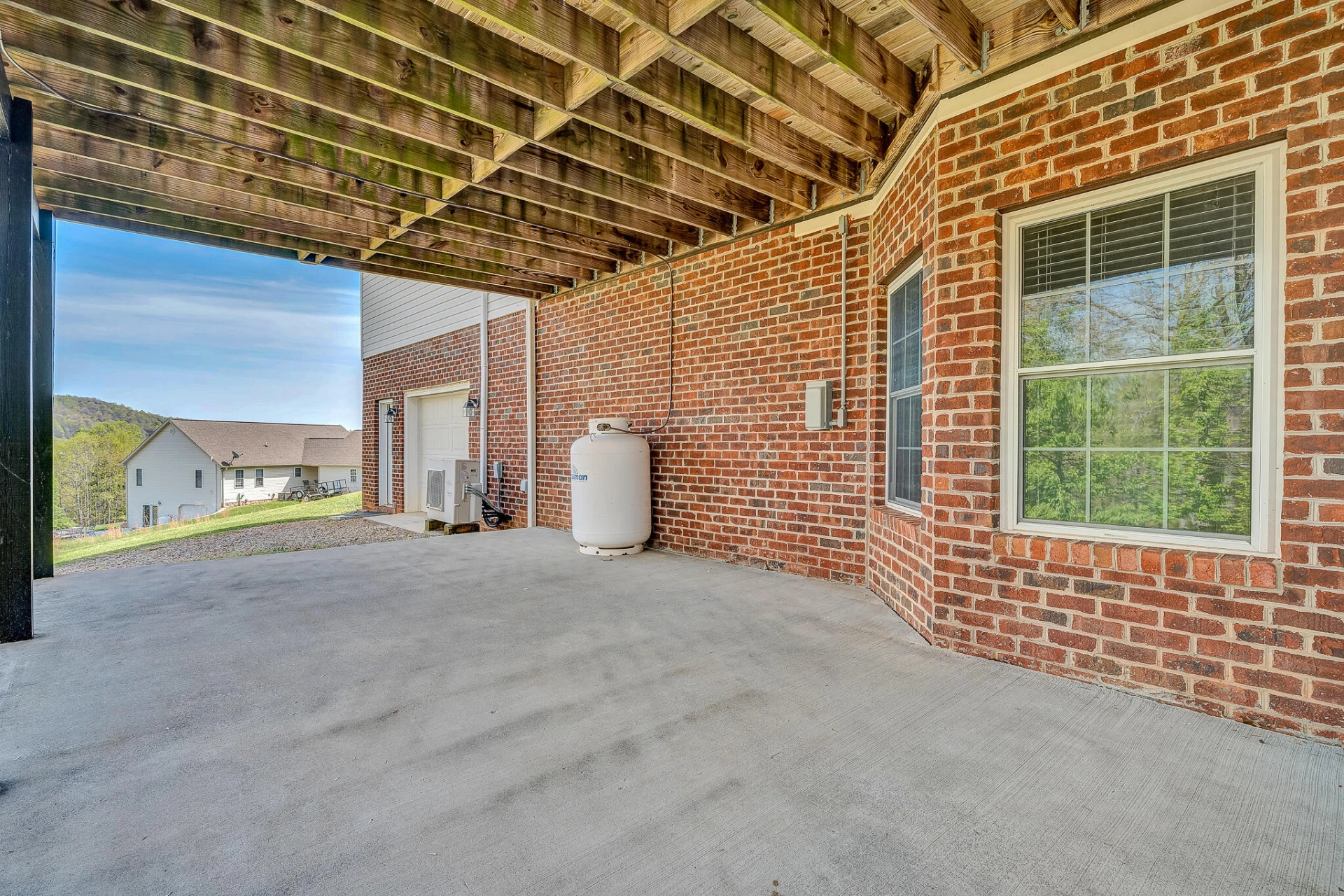 1087 Strawberry Hill CT - Photo 61