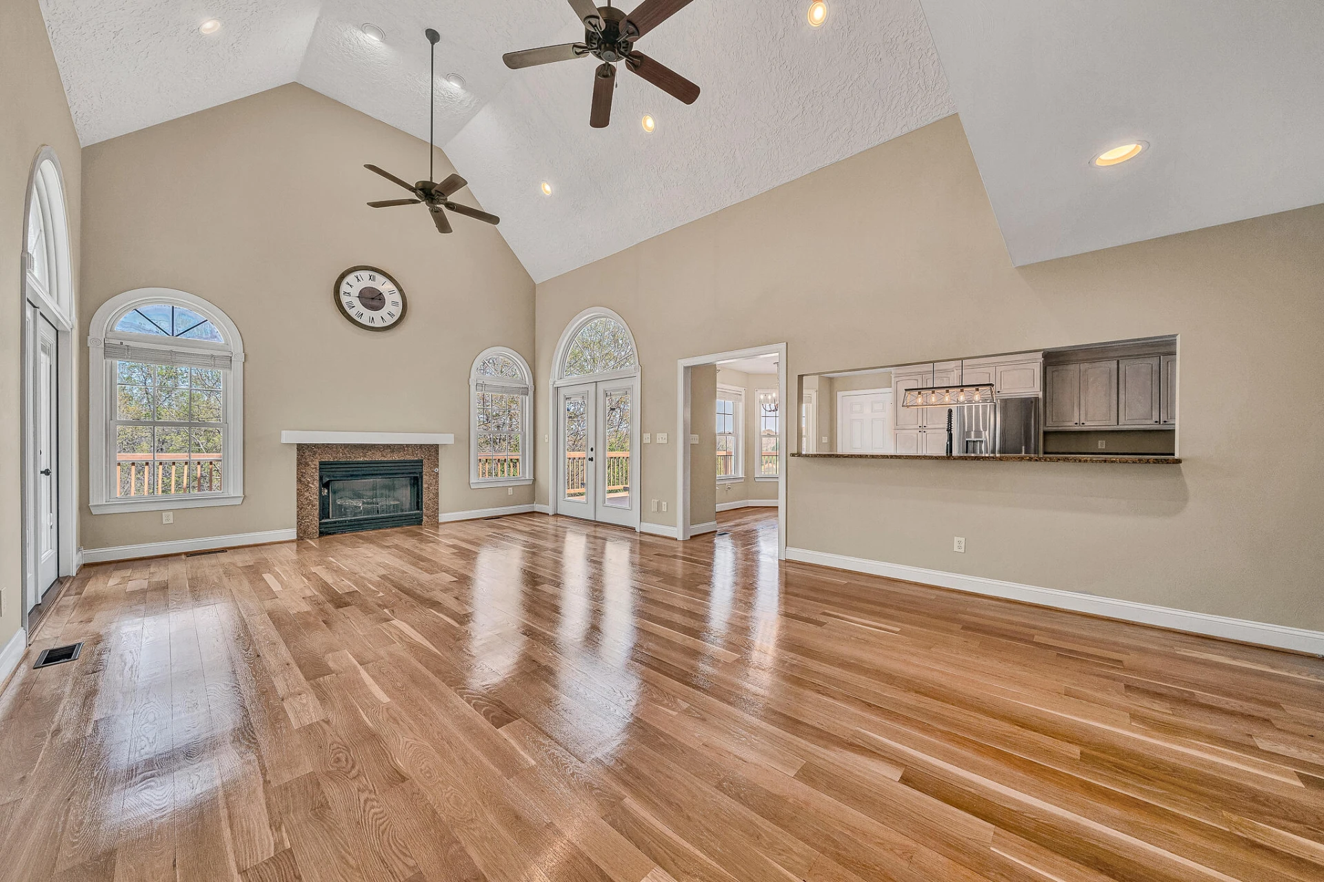 1087 Strawberry Hill CT - Photo 9