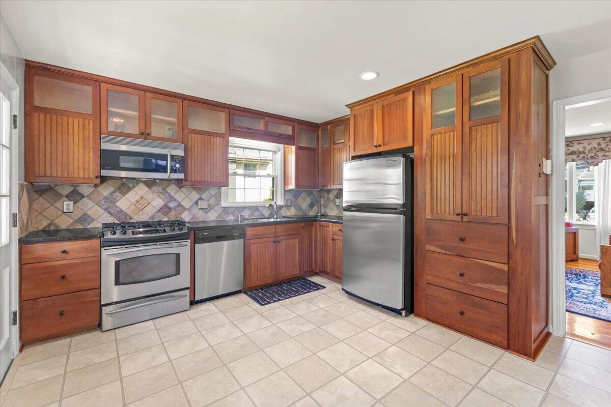 5019 Keithwood DR SW - Photo 2