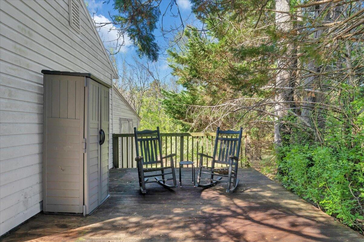 105 CHEROKEE LN - Photo 22