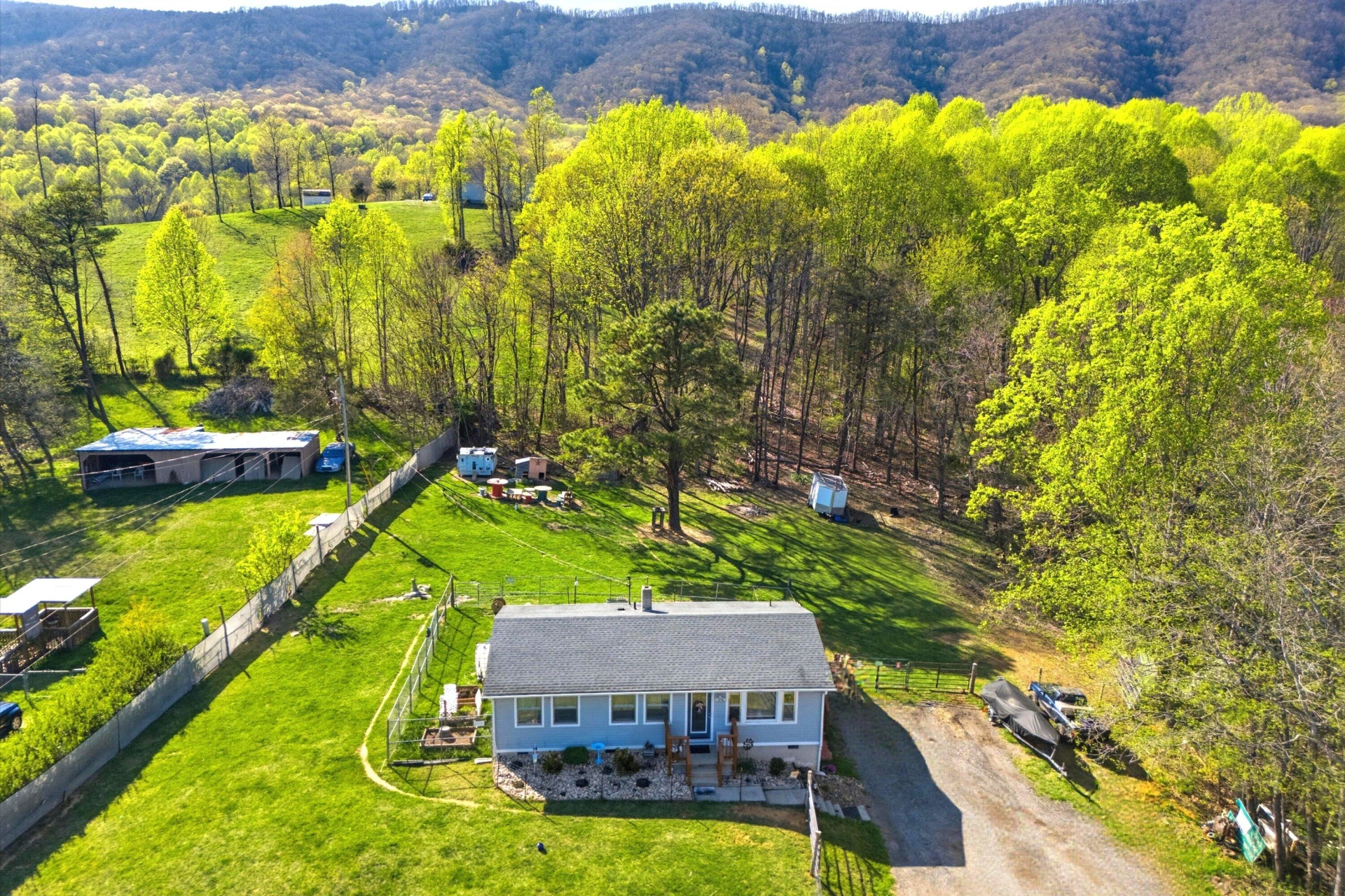 1520 Little Catawba Creek RD - Photo 4